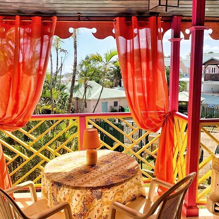 Appartement Duplex Climatise Avec Wi-Fi - Plage Pointe Marin A Pieds, Recemment Renove Sainte-Anne Buitenkant foto